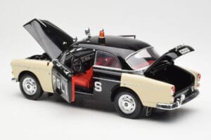 Volvo P121 Policía Revell 1:18 8904 Metal - imagen 5 de 8