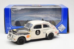Volvo PV 544 Rally Revell 1:18 8922 Metal - imagen 8 de 8