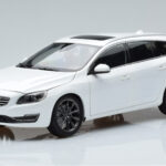 Volvo V60 D3 Crystal Blanco FAW 1:18