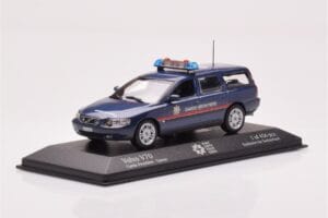 Volvo V70 Garde Frontiere Suisse Minichamps 1:43 430171899 Metal - imagen 2 de 4