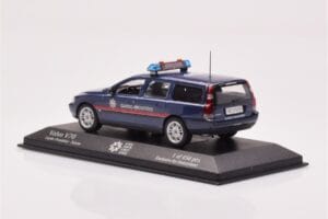 Volvo V70 Garde Frontiere Suisse Minichamps 1:43 430171899 Metal - imagen 3 de 4