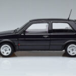 Volkswagen Golf GTI Mk2 Fire and Ice Morado Norev 1:18 - image 4 of 7
