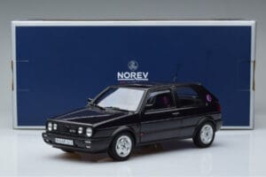 Volkswagen Golf GTI Mk2 Fire and Ice Morado Norev 1:18 188558 Metal - imagen 7 de 7