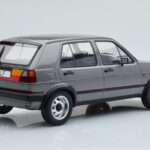 Volkswagen Golf GTI Mk2 Gris MCG 1:18 - image 2 of 6