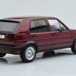 Volkswagen Golf GTI Mk2 Rojo MCG 1:18 - image 2 of 6