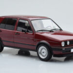Volkswagen Golf GTI Mk2 Rojo MCG 1:18 - image 4 of 6