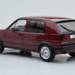 Volkswagen Golf GTI Mk2 Rojo MCG 1:18 - image 5 of 6