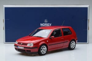 Volkswagen Golf Mk4 Rojo Norev 1:18 188573 Metal - imagen 7 de 7