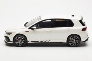 Volkswagen Golf GTI Mk8 Clubsport Blanco Otto 1:18 OT986 Resina - imagen 3 de 6