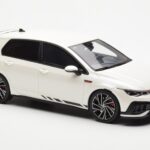 Volkswagen Golf GTI Mk8 Clubsport Blanco Otto 1:18 OT986 - image 4 of 6