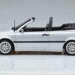 Volkswagen Golf Mk3 Descapotable Plata Norev 1:18 188468 Metal - image 3 of 6