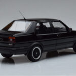 Volkswagen Jetta Mk2 Negro Otto 1:18 - image 2 of 6