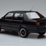 Volkswagen Jetta Mk2 Negro Otto 1:18 - image 5 of 6