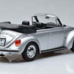 Volkswagen Beetle 1303 Cabriolet Plateado Norev 1:18 - image 2 of 6