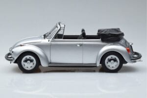 Volkswagen Beetle 1303 Cabriolet Plateado Norev 1:18 188530 Metal - imagen 3 de 6