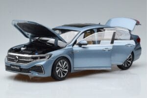 Volkswagen Passat B8 Azul FAW 1:18 ZVF000003A Metal - imagen 2 de 7