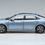 Volkswagen Passat B8 Azul FAW 1:18 ZVF000003A Metal - image 4 of 7