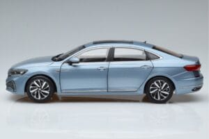 Volkswagen Passat B8 Azul FAW 1:18 ZVF000003A Metal - imagen 4 de 7