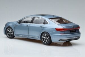 Volkswagen Passat B8 Azul FAW 1:18 ZVF000003A Metal - imagen 6 de 7