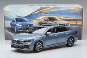 Volkswagen Passat B8 Azul FAW 1:18 ZVF000003A Metal - imagen 7 de 7
