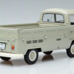 Volkswagen T2a Pickup Edición 50 Aniversario Schuco 1:18 450019800 Metal - image 3 of 7