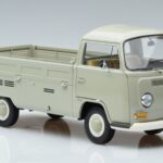 Volkswagen T2a Pickup Edición 50 Aniversario Schuco 1:18 450019800 Metal - image 5 of 7