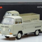 Volkswagen T2a Pickup Edición 50 Aniversario Schuco 1:18 450019800 Metal - image 7 of 7