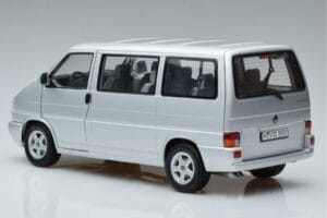 Volkswagen T4b Transporter Caravelle Minibus Schuco 1:18 450041500 Metal - imagen 7 de 8