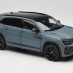 Volkswagen Teramont X Gris FAW 1:18 ZVB000003B Metal - image 6 of 8