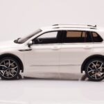 Volkswagen Tiguan R Blanco Otto 1:18 - image 3 of 6