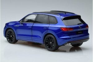 Volkswagen Touareg CR Azul FAW 1:18 LTC761021BLU Metal - imagen 6 de 7