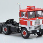 White 7400 Rojo Plata IXO 1:43 - image 3 of 5