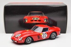Ferrari 250 GTO #22 24 Hours of Le Mans 1962 Kyosho 1:18 08432B Metal - imagen 8 de 8