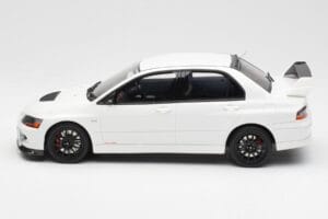 Mitsubishi Lancer Evo VIII MR FQ-400 Blanco Otto 1:18 OT777 Resina - imagen 3 de 6