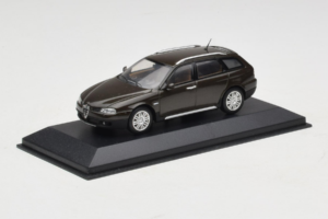 Alfa Romeo 159 Brooklands Green Minichamps 1:43 400120411 Metal - imagen 2 de 4
