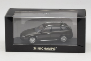 Alfa Romeo 159 Brooklands Green Minichamps 1:43 400120411 Metal - imagen 4 de 4