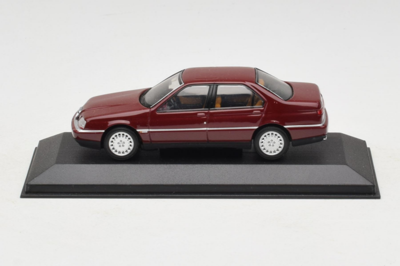 Alfa Romeo 164 3.0 Super V6 Rojo Oscuro Minichamps 1:43 436120700 Metal