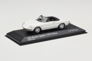 Alfa Romeo 1750 Spider Veloce Blanco Minichamps 1:43 400120530 Metal - imagen 2 de 4