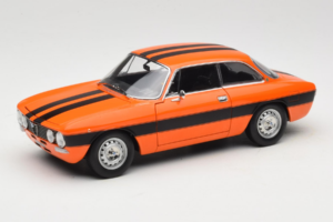 Alfa Romeo 2000 GTV Naranja Norev 1:18 187918 Metal