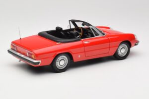 Alfa Romeo 2000 Spider Rojo Minichamps 1:18 180120930 Metal - imagen 3 de 8
