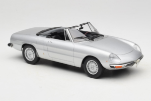 Alfa Romeo 2000 Spider Plata Norev 1:18 187884 Metal - imagen 4 de 6