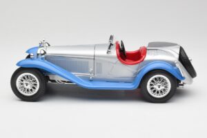 Alfa Romeo 2300 Spider Azul Plateado Bburago 1:18 3008 Metal - imagen 4 de 8