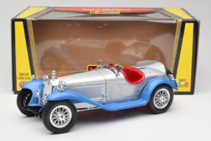 Alfa Romeo 2300 Spider Azul Plateado Bburago 1:18 3008 Metal - imagen 8 de 8