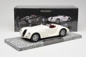 Alfa Romeo 6C 2500 SS Corsa Spider Blanco Minichamps 1:18 107120232 Resina - imagen 6 de 6