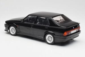 Alfa Romeo 75 Turbo Evoluzione Negro MCG 1:18 MCG18429 Metal - imagen 5 de 6