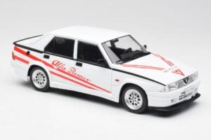 Alfa Romeo 75 Turbo Evoluzione Blanco MCG 1:18 MCG18430 Metal - imagen 4 de 6