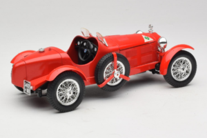 Alfa Romeo 8C 2300 Monza Rojo Bburago 1:18 3014 Metal - imagen 2 de 6