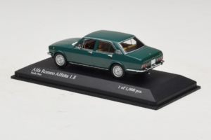 Alfa Romeo Alfetta 1.8 Verde Minichamps 1:43 400120204 Metal - imagen 3 de 4