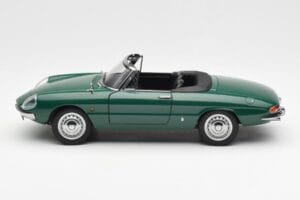 Alfa Romeo Duetto Spider Verde AUTOart 1:18 70138 Metal - imagen 4 de 8