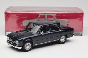 Alfa Romeo Giulia 1300 Azul Minichamps 1:18 180120905 Metal - imagen 8 de 8